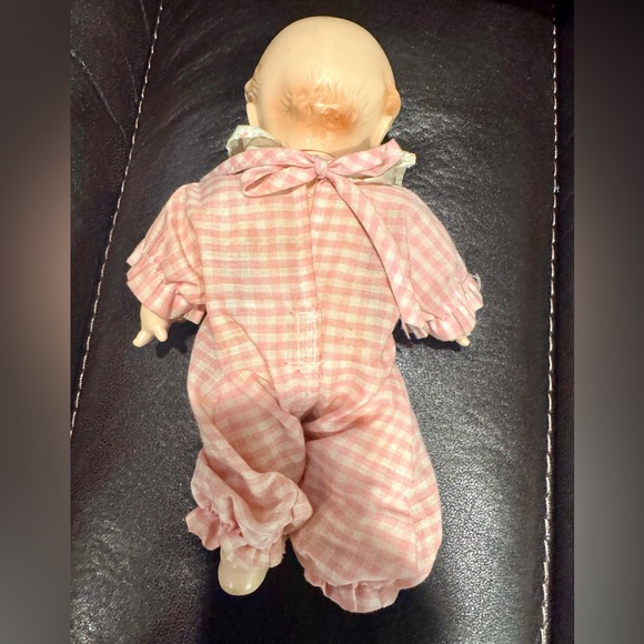 Vintage Kewpie Doll for Collectors, in pink ruffled outfit. - Picture 3 of 4